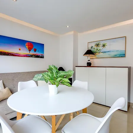 Casa Maguy - Terrace & Seaview * Albufeira